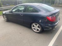 Gebraucht Mercedes CL200 163 PS (119 kW) 2001 Schwarz Coupé