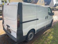 Second-hand Opel Vivaro 101 CP (74 kW) 2006 Alb Monovolum