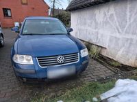 Gebraucht VW Passat 131 PS (96 kW) 2004 Blau Limousine