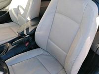 Gebraucht BMW 118 Cabriolet 140 PS (102 kW) 2011 Rot Cabrio