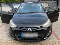 Gebraucht Hyundai i20 86 PS (63 kW) 2013 Schwarz Kleinwagen