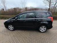 Gebraucht Peugeot 5008 Allure 156 PS (114 kW) 2014 Van / Kleinbus