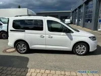 Gebraucht VW Caddy Life 122 PS (89 kW) 2023 Candyweiß Van / Kleinbus