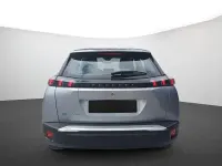 Gebraucht Peugeot e-2008 Active 100 kW (136 PS) 2022 Grau SUV