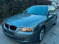 Gebraucht BMW 520 Advantage 177 PS (130 kW) 2009 Grau Kombi