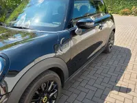 Gebraucht Mini Cooper SE 135 kW (184 PS) 2023 Schwarz Kleinwagen