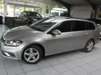 Gebraucht VW Golf VII 116 PS (85 kW) 2018 Silber Kombi