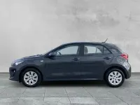 Gebraucht Kia Rio Spirit 101 PS (74 kW) 2023 Grau Limousine