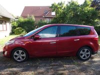 Gebraucht Renault Grand Scénic III Luxe 131 PS (96 kW) 2010 Rot Van / Kleinbus