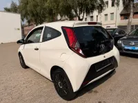 Gebraucht Toyota Aygo 72 PS (52 kW) 2019 Weiß Kleinwagen