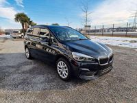 Gebraucht BMW 220 Advantage 178 PS (130 kW) 2022 Saphirschwarz metallic Van / Kleinbus