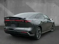 Neu Mazda 6e Takumi-Line 189 kW (258 PS) 2026 Grau Limousine