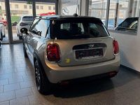 Gebraucht Mini Cooper SE Classic 135 kW (184 PS) 2023 Silber Kleinwagen