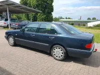 Gebraucht Mercedes E430 279 PS (205 kW) 1997 Blau Limousine