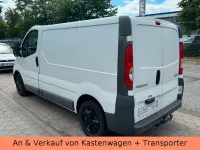 Gebraucht Renault Trafic 90 PS (66 kW) 2012 Weiß Van / Kleinbus