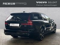 Gebraucht Volvo V60 Plus 197 PS (144 kW) 2024 Schwarz Kombi