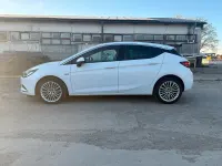 Gebraucht Opel Astra Dynamic 125 PS (91 kW) 2016 Weiß Limousine