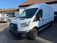 Gebraucht Ford Transit Trend 131 PS (96 kW) 2022 Weiß Van / Kleinbus