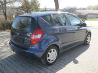 Gebraucht Mercedes A160 95 PS (69 kW) 2012 Blau Limousine