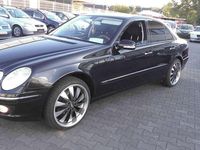 Gebraucht Mercedes E280 Elegance 190 PS (139 kW) 2008 Schwarz Limousine