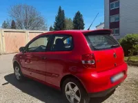 Gebraucht VW Fox 54 PS (39 kW) 2010 Rot Kleinwagen