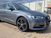 Gebraucht Audi A3 Attraction 125 PS (91 kW) 2015 Grau Limousine