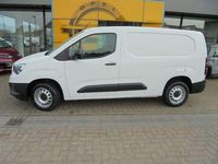 Używany Opel Combo 102 KM (75 kW) 2023 Biały Minivan