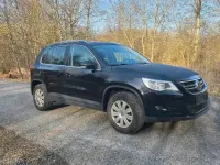 Second-hand VW Tiguan Team 170 CP (125 kW) 2011 Negru SUV