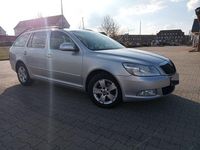 Gebraucht Skoda Octavia Ambition 105 PS (77 kW) 2011 Silber Kombi