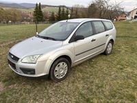 Używany Ford Focus 101 KM (74 kW) 2007 Srebrny Kombi