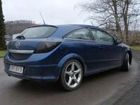 Second-hand Opel Astra 200 CP (147 kW) 2005 Albastru Coupe