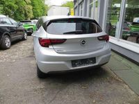 Gebraucht Opel Astra Elegance 145 PS (106 kW) 2021 Argon silber/ice silver (m2) Limousine