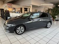 Gebraucht VW Golf VIII Style 150 PS (110 kW) 2023 Grau Limousine