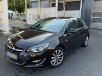 Gebraucht Opel Astra 140 PS (102 kW) 2015 Braun Kleinwagen