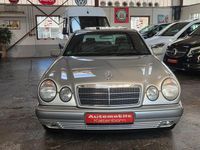 Gebraucht Mercedes E240 Elegance 170 PS (125 kW) 1998 Schwarz Limousine