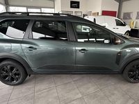 Neu Dacia Jogger Extreme 140 PS (102 kW) 2025 Grün Van / Kleinbus