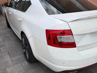 Gebraucht Skoda Octavia RS 220 PS (161 kW) 2015 Weiß Kleinwagen
