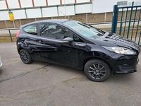 Gebraucht Ford Fiesta Trend 60 PS (44 kW) 2016 Schwarz Kleinwagen