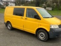Second-hand VW Transporter 86 CP (63 kW) 2005 Galben Van