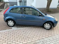 Gebraucht Ford Fiesta 70 PS (51 kW) 2005 Blau Kleinwagen