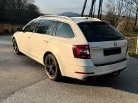 Gebraucht Skoda Octavia LAURIN & KLEMENT 184 PS (135 kW) 2018 Weiß Kombi