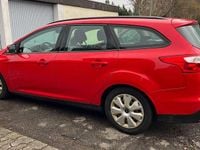 Gebraucht Ford Focus Trend 95 PS (69 kW) 2011 Rot Kombi