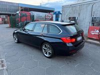 Gebraucht BMW 330 Luxury Line 258 PS (189 kW) 2014 Blau Kombi