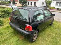 Używany Renault Twingo 58 KM (42 kW) 2002 Czarny Hatchback
