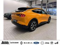 Gebraucht Ford Mustang Mach-E 197 kW (269 PS) 2022 Cyber orange metallic SUV