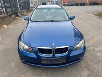Gebraucht BMW 320 130 PS (95 kW) 2007 Blau Kombi