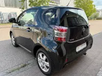 Gebraucht Toyota iQ 68 PS (50 kW) 2012 Schwarz Kleinwagen