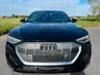 Second-hand Audi e-tron 230 kW (313 CP) 2022 Negru SUV