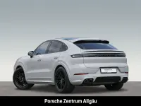 Gebraucht Porsche Cayenne E-Hybrid Coupe 470 PS (345 kW) 2024 Weiß SUV