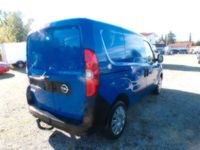 Gebraucht Opel Combo Edition 95 PS (69 kW) 2018 Royalblau h: u2/f:atlantikblau Van / Kleinbus
